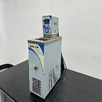 Cole-Parmer Polystat cooling and heating circulating bath image 1